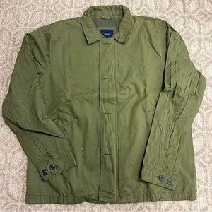 Abercrombie & Fitch 🧥